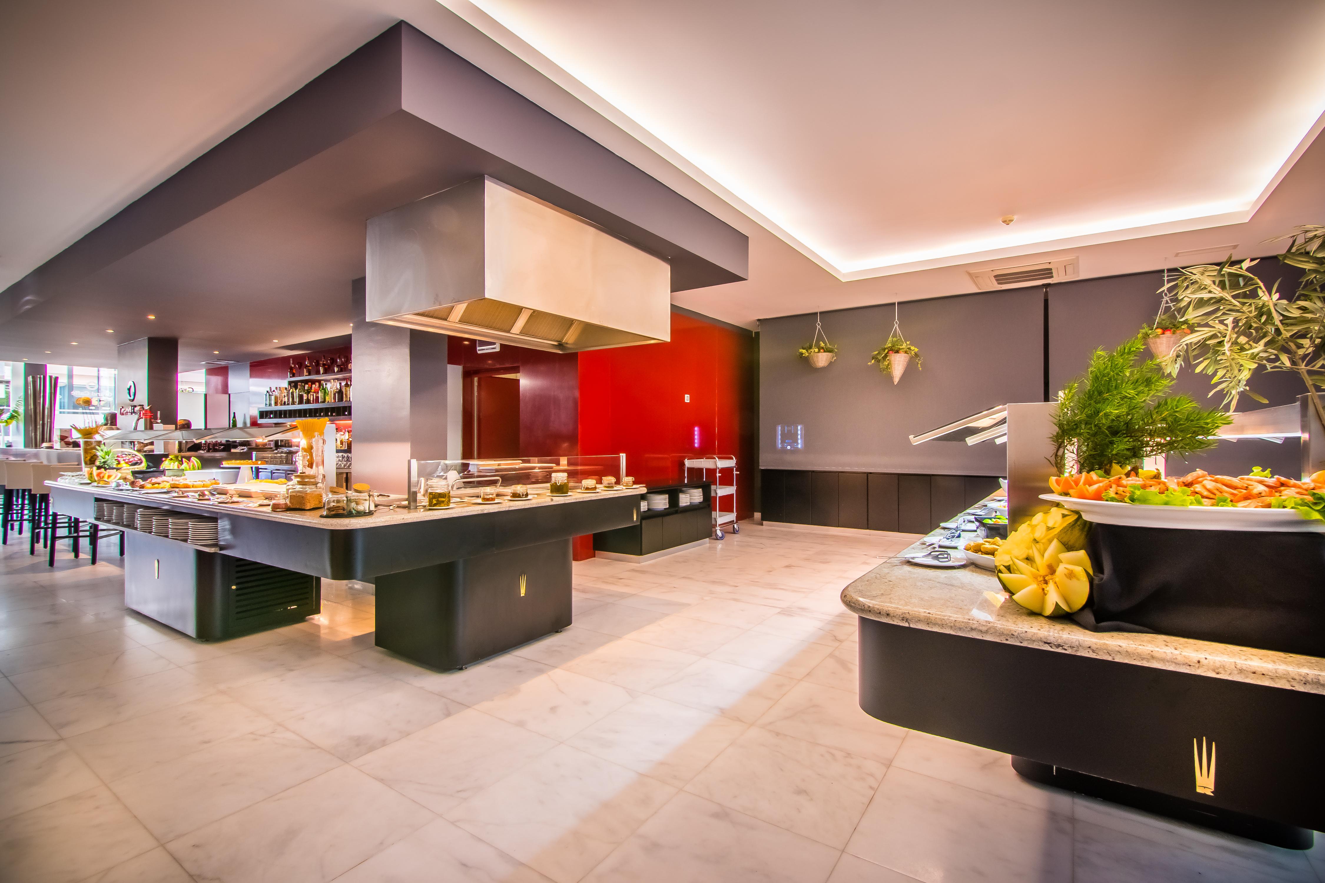 Hotel Rr Da Rocha 4*