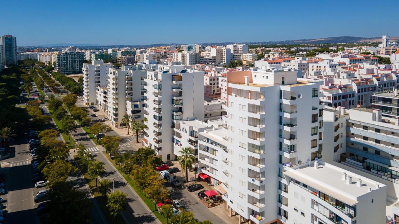 Apartamento Sea View W/ Balcony By Lovelystay