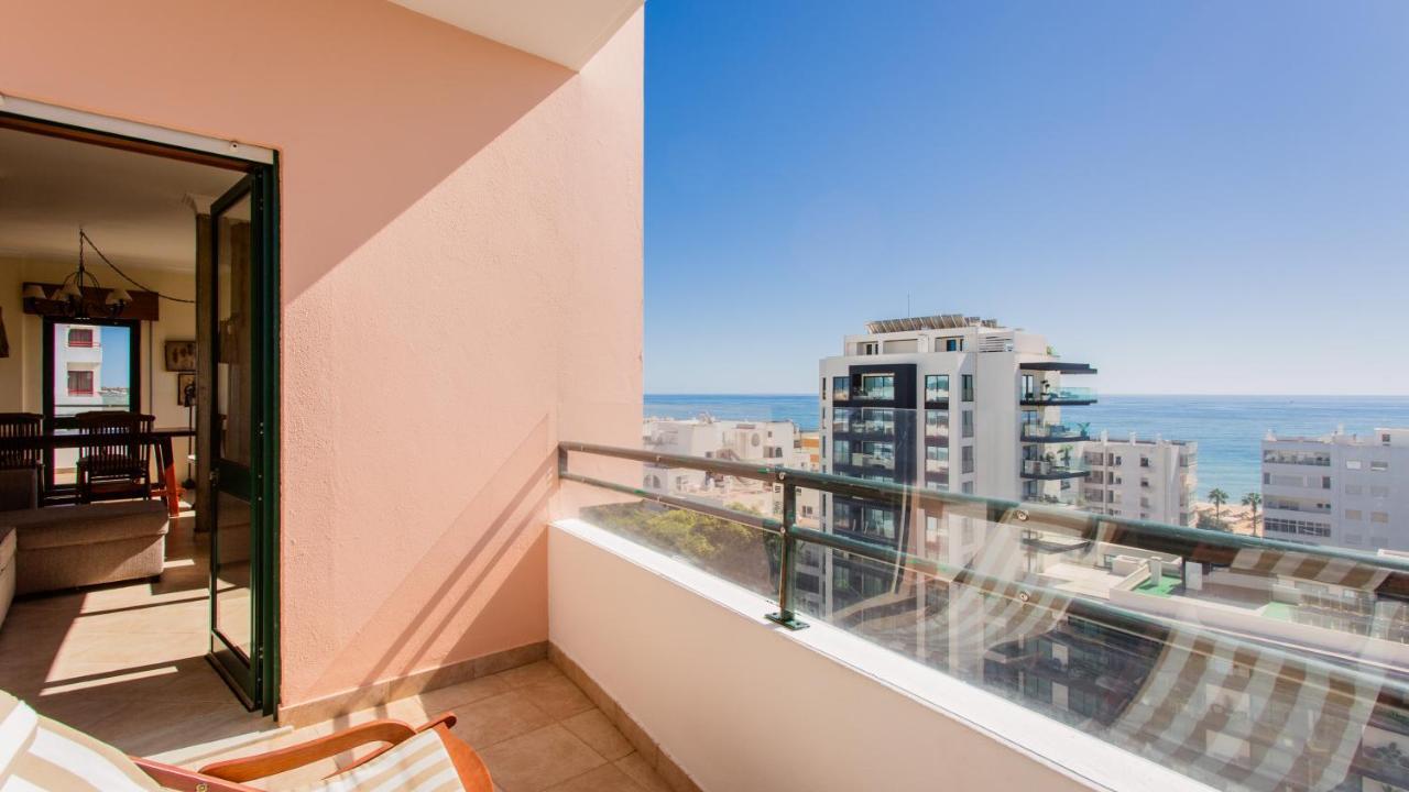 Sea View W/ Balcony By Lovelystay Apartamento Quarteira