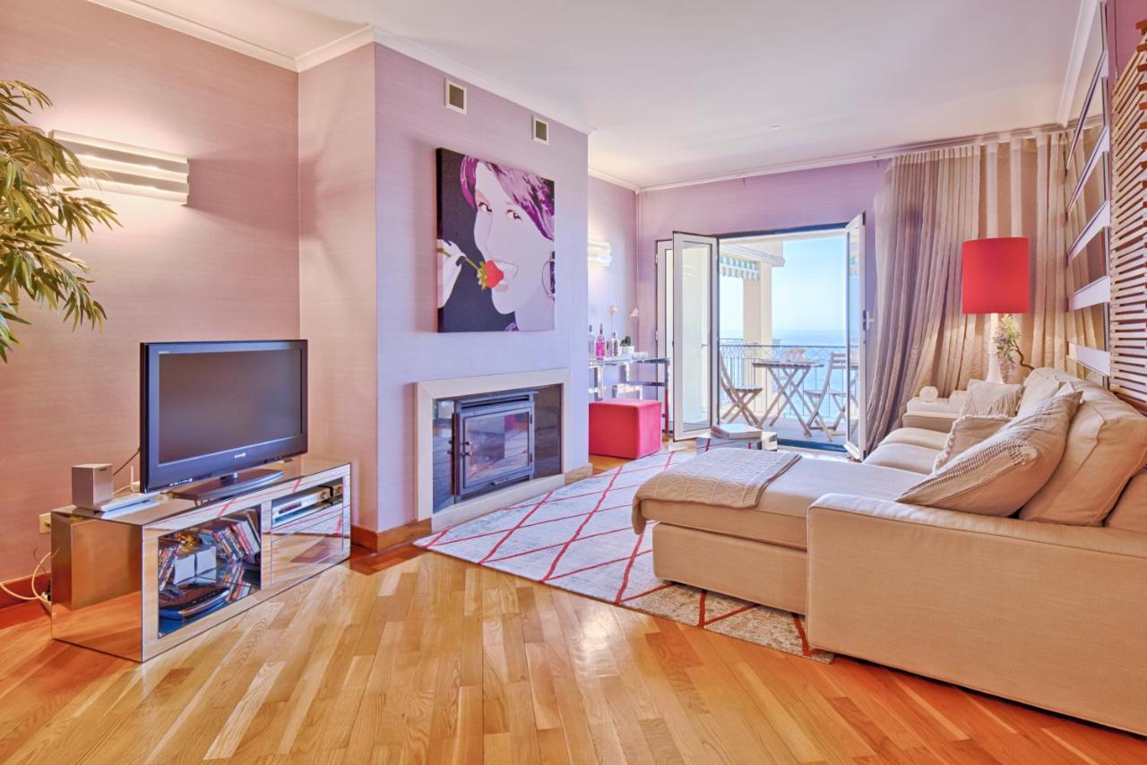 Apartment Sea Front Family Parede