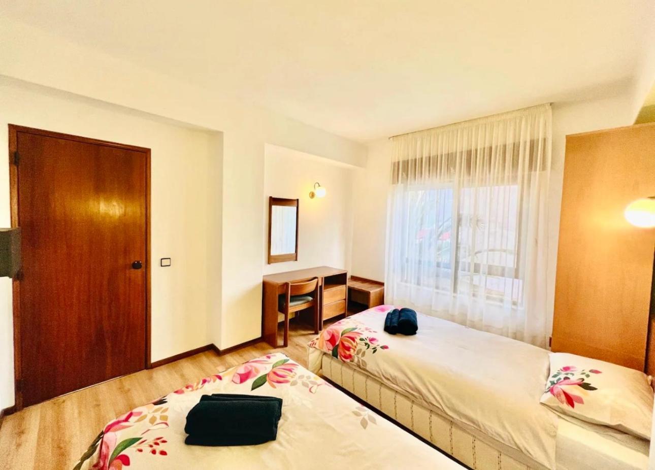- Algarve 30m From The Armacao de Pera