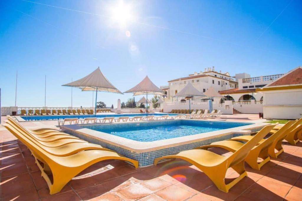 Appartement Vista Mar Piscina