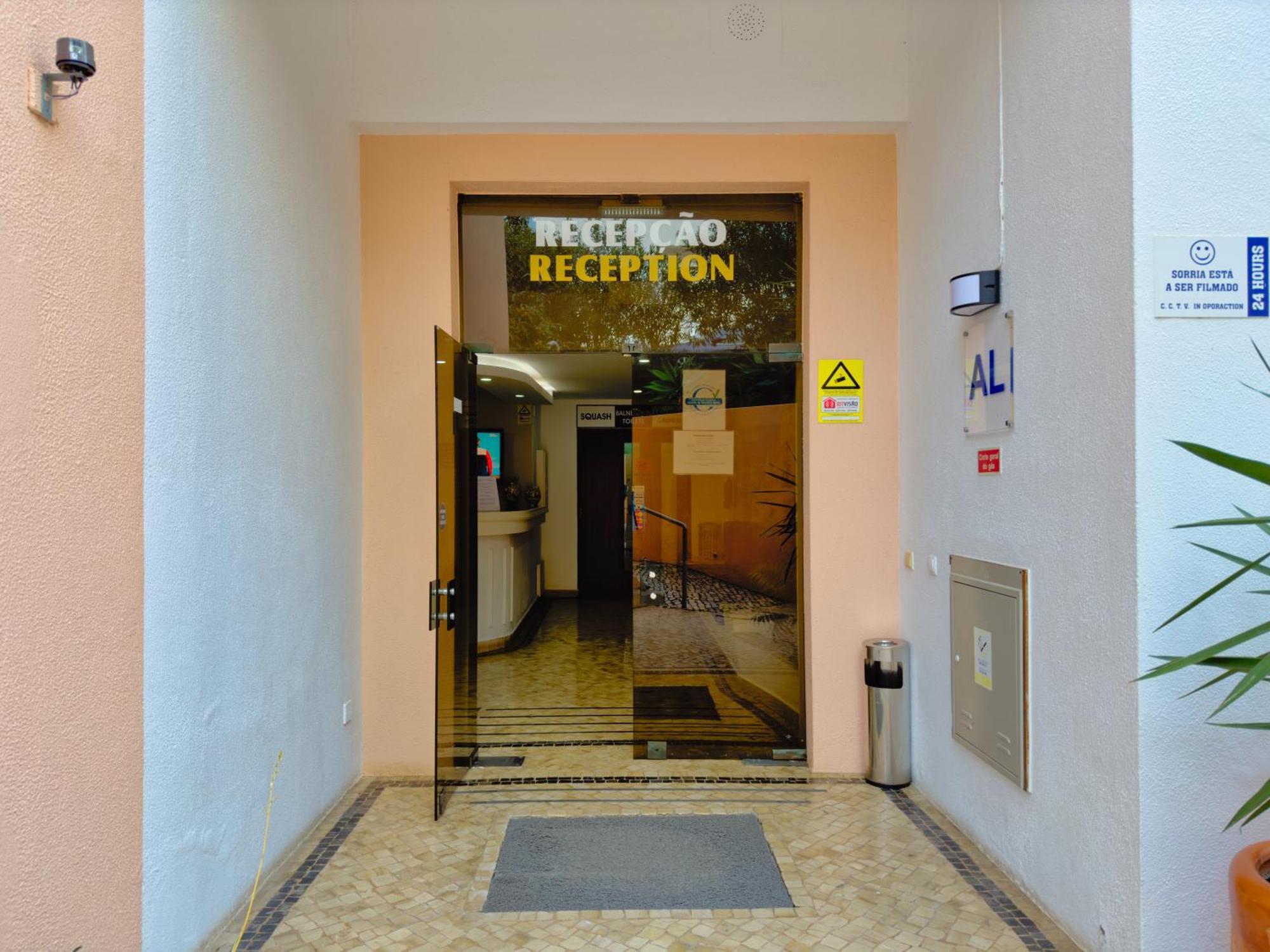 Squash Club Aparthotel