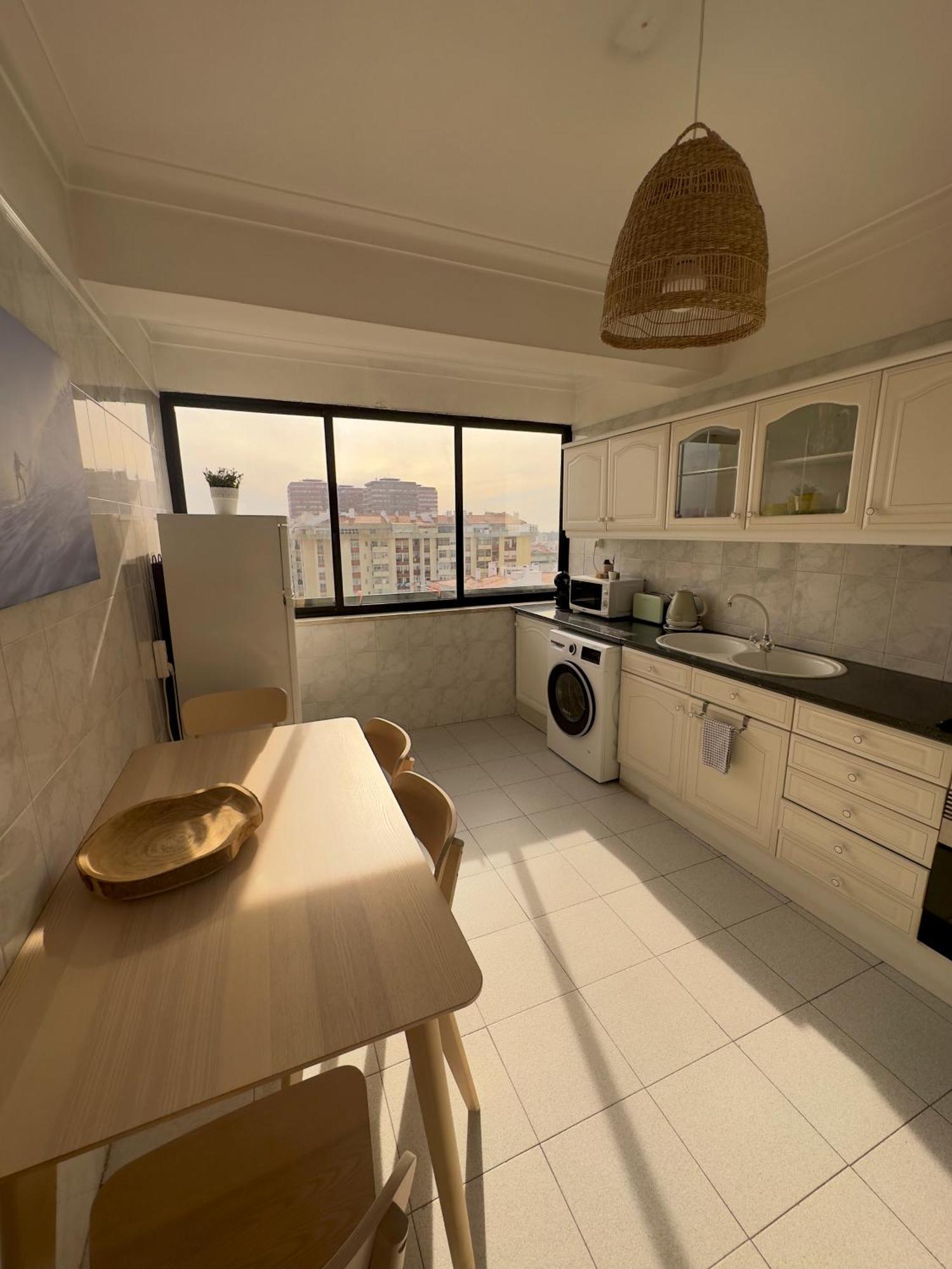 Carcavelos Ocean View Apartment *