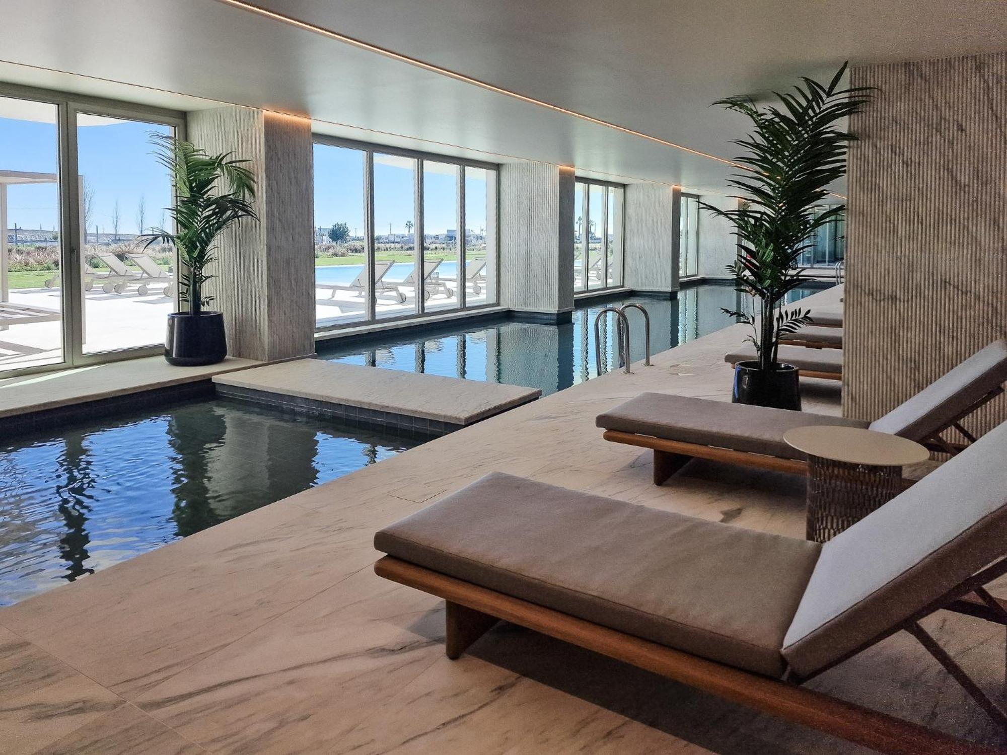 Apartment Bayline - Heated Indoor Swimming Pool - - By Bedzy *