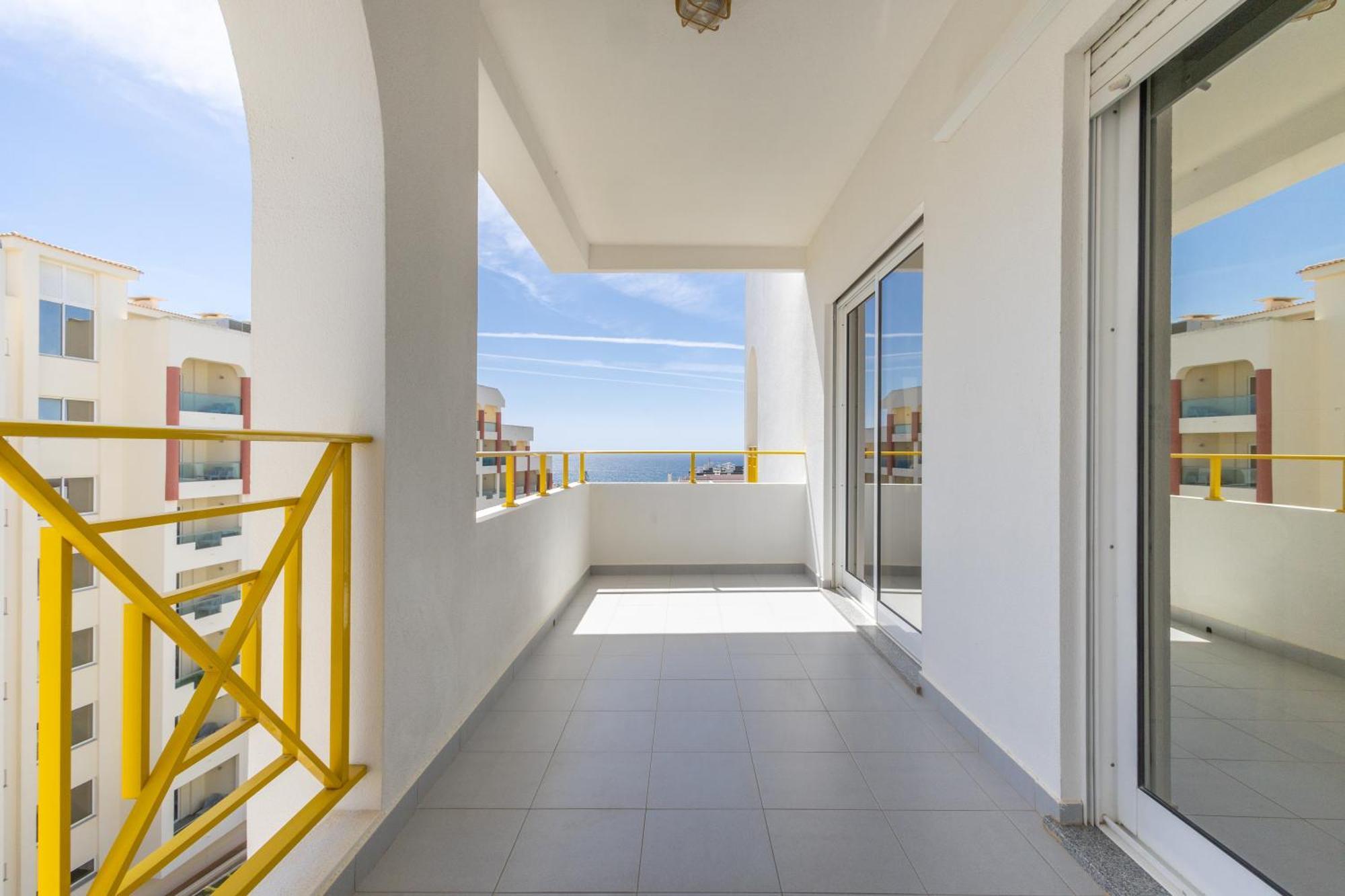 Casa Azul 3 - Senhora Da Rocha, Algarve * Porches (Algarve)