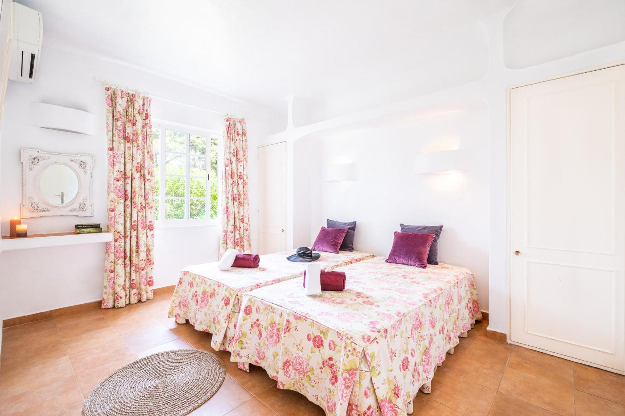 Villa Algharif By Algarve Vacation *