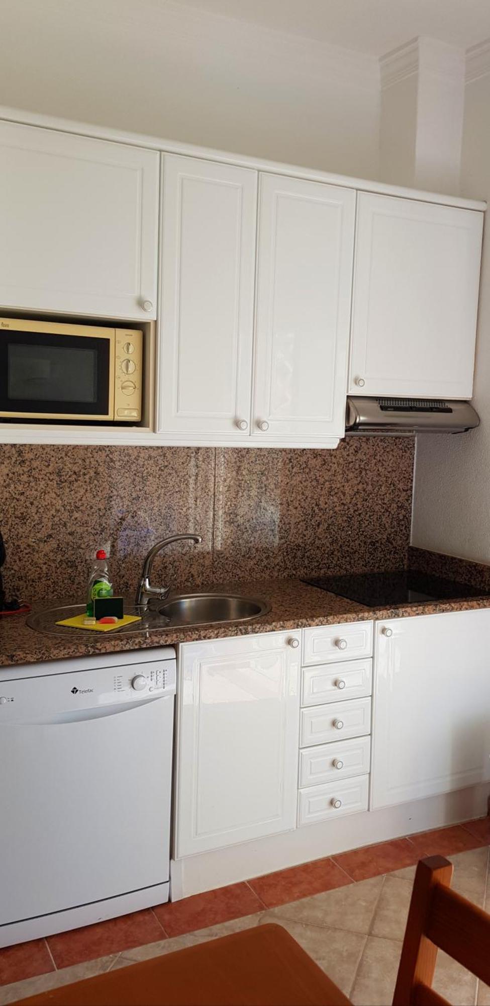 Oura Sunset Apartamento
