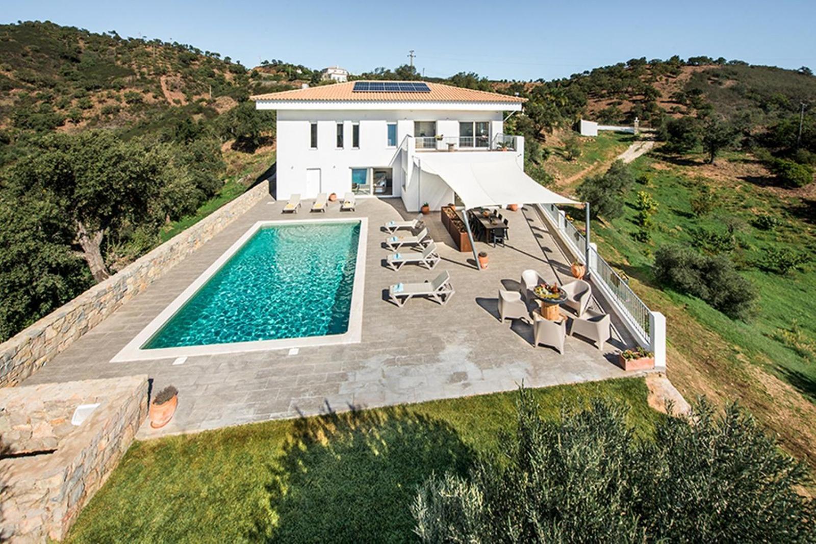 Casa Nostra Villa