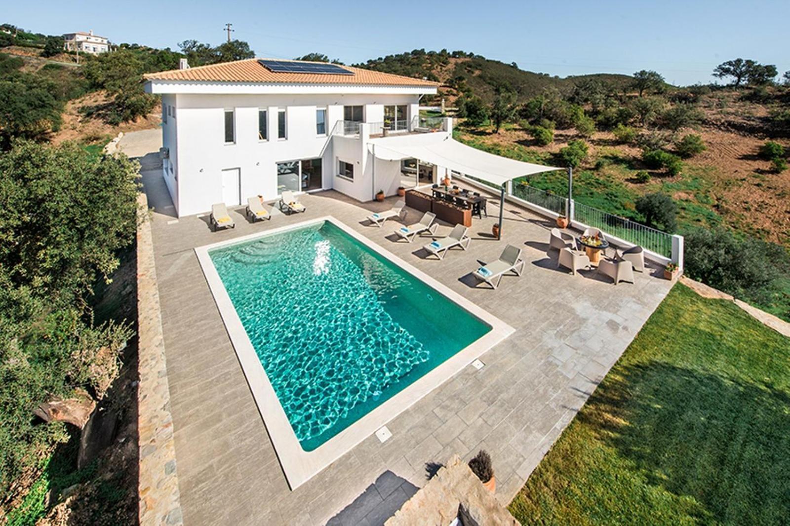 Casa Nostra Villa