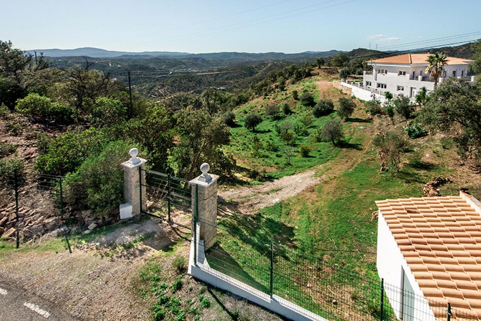 Casa Nostra Villa *