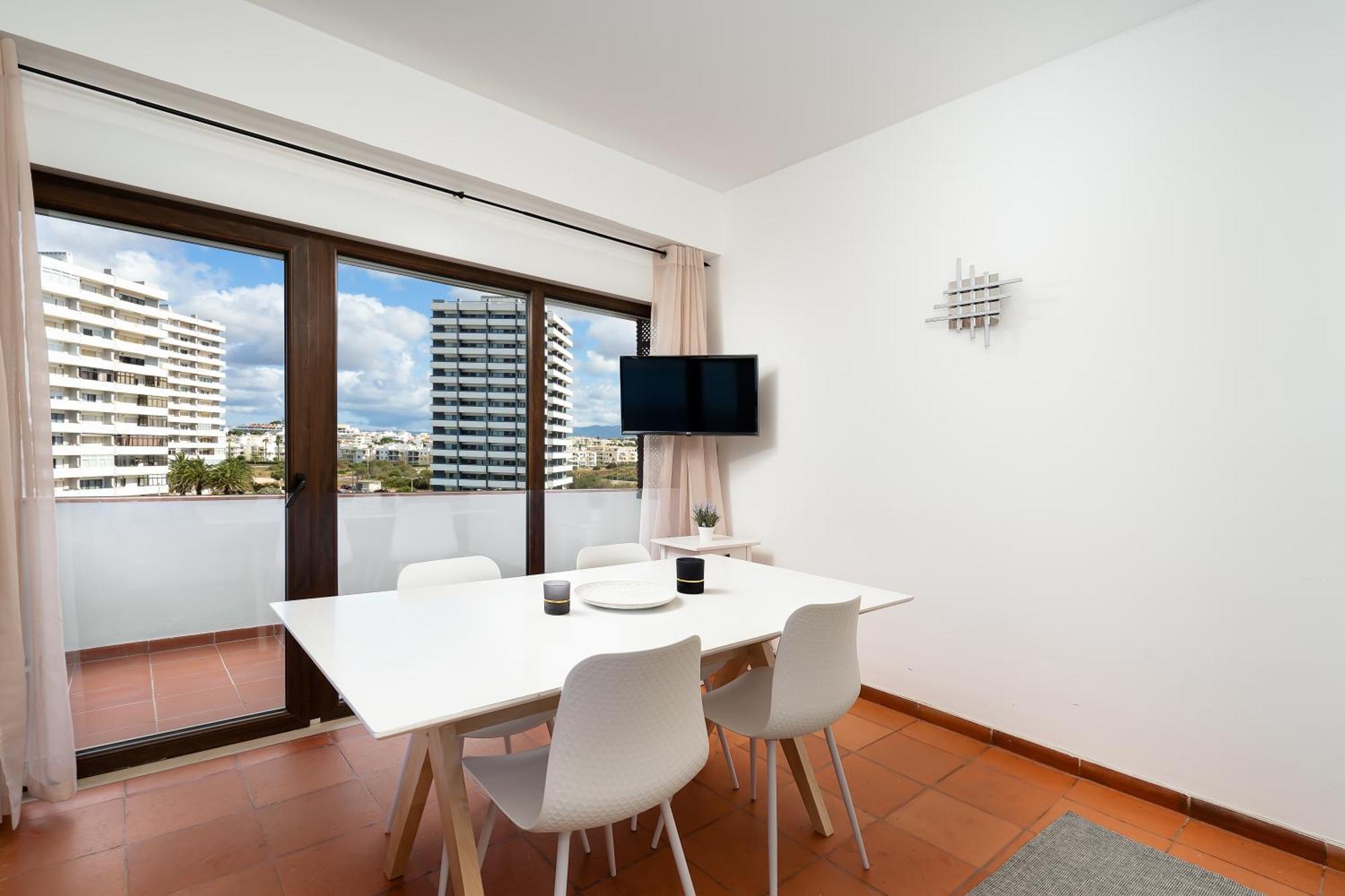 Apartamento De *