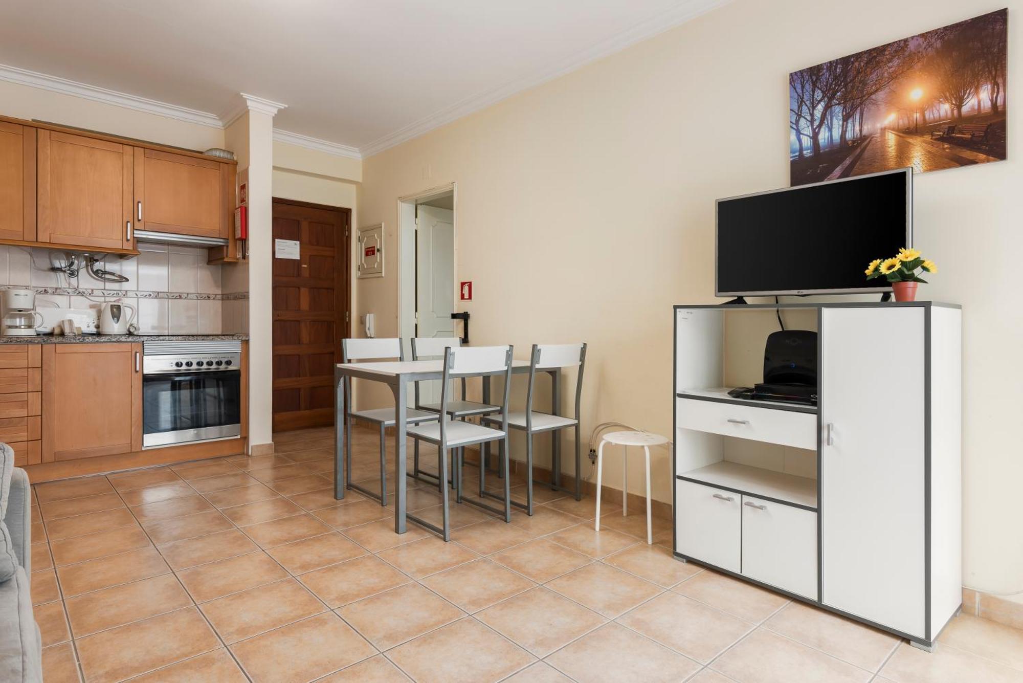 Apartment Jaune - 50 Meters To The - *
