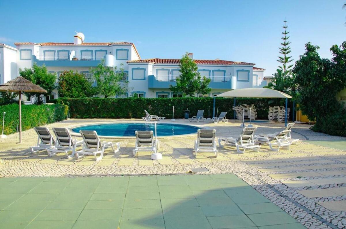 Four Bedroom With Private Pool Oasis Parque At09