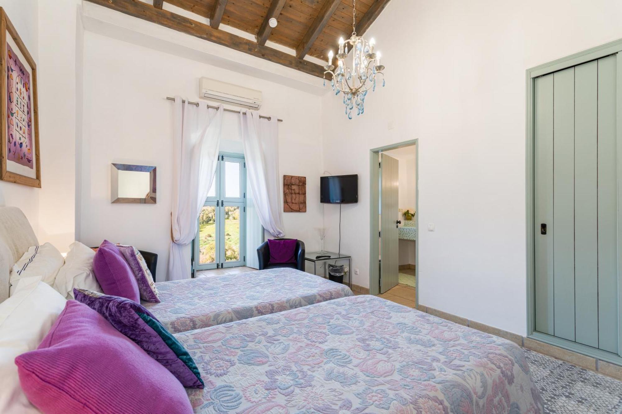 Quinta Da Colina Guest house 3*