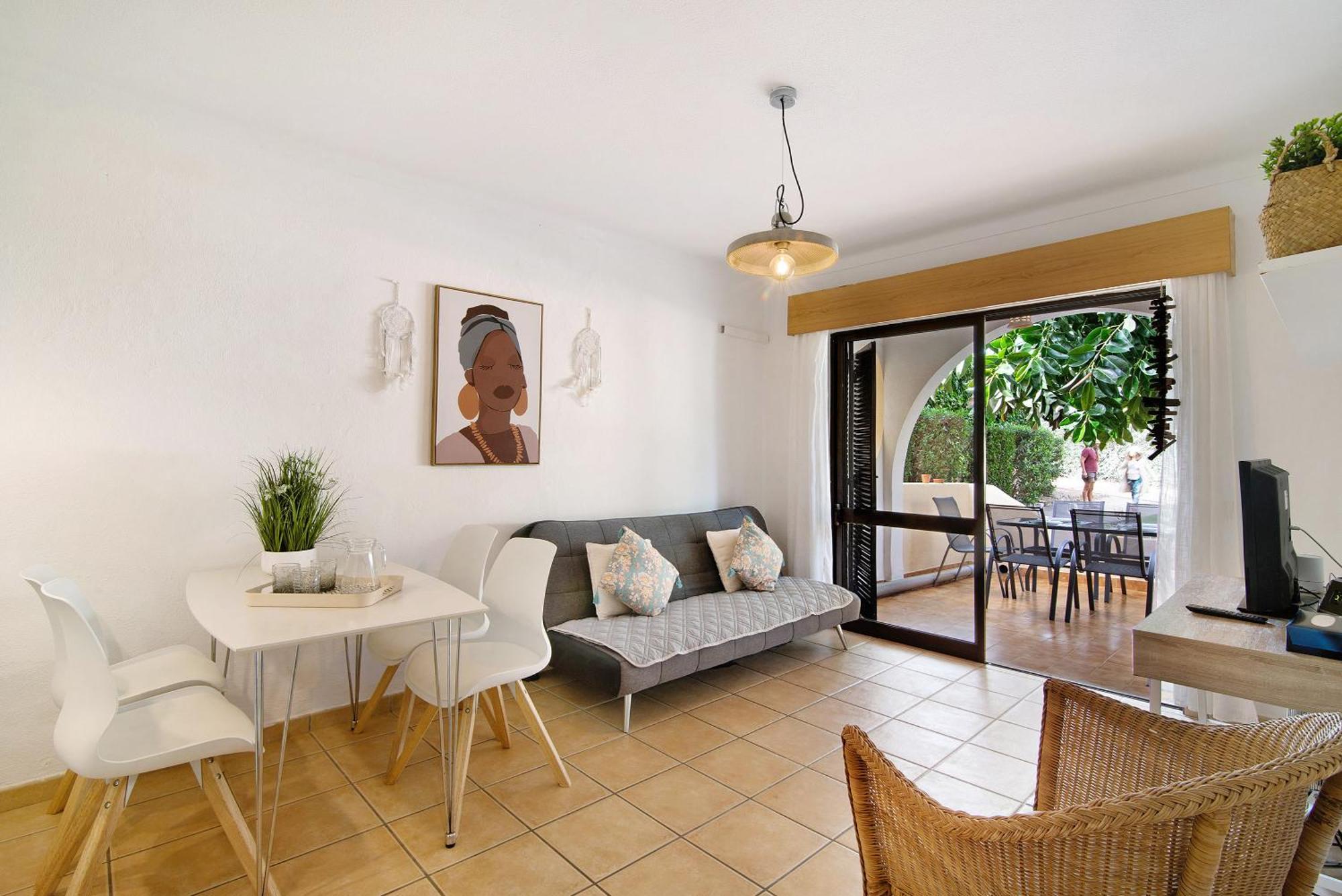 Directly To The Two Bedrooms Apartment *