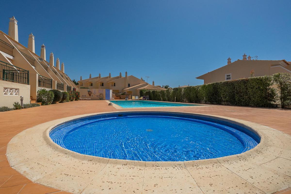 Holiday home Rosal House *