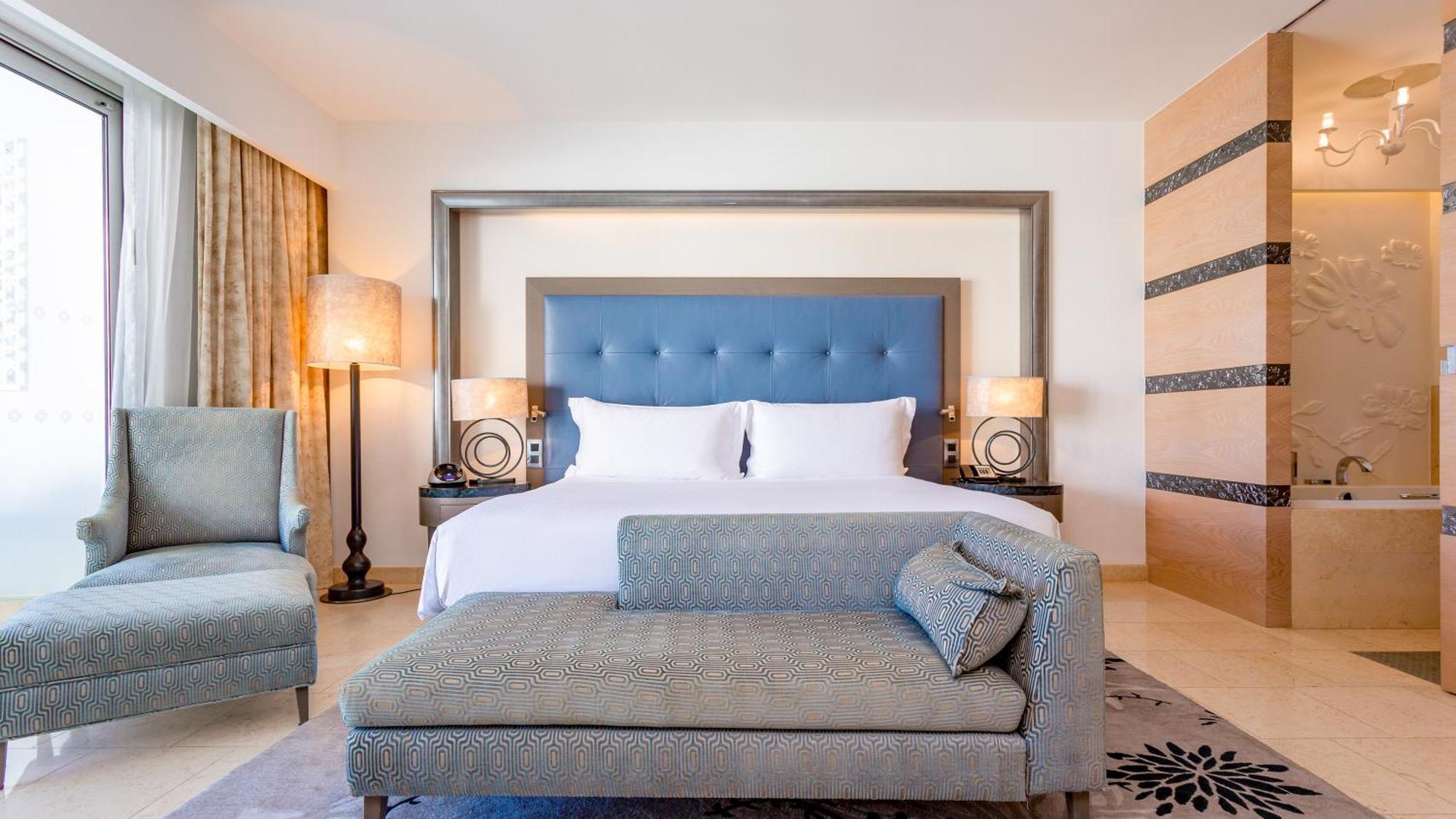 Conrad Algarve 5* Almancil
