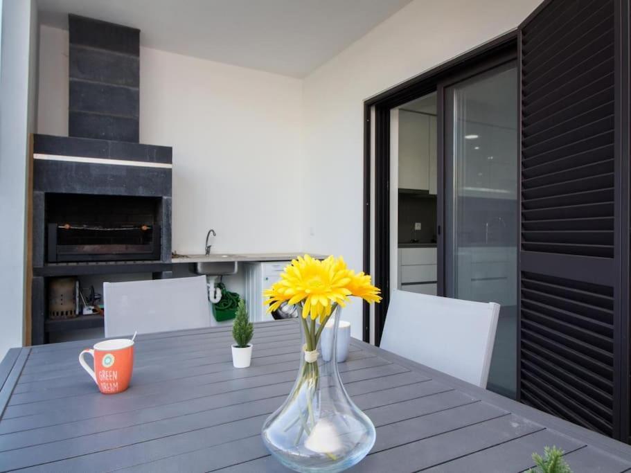 Bonjour House - Sea View & Pool And Garden & Bbq Pousada *