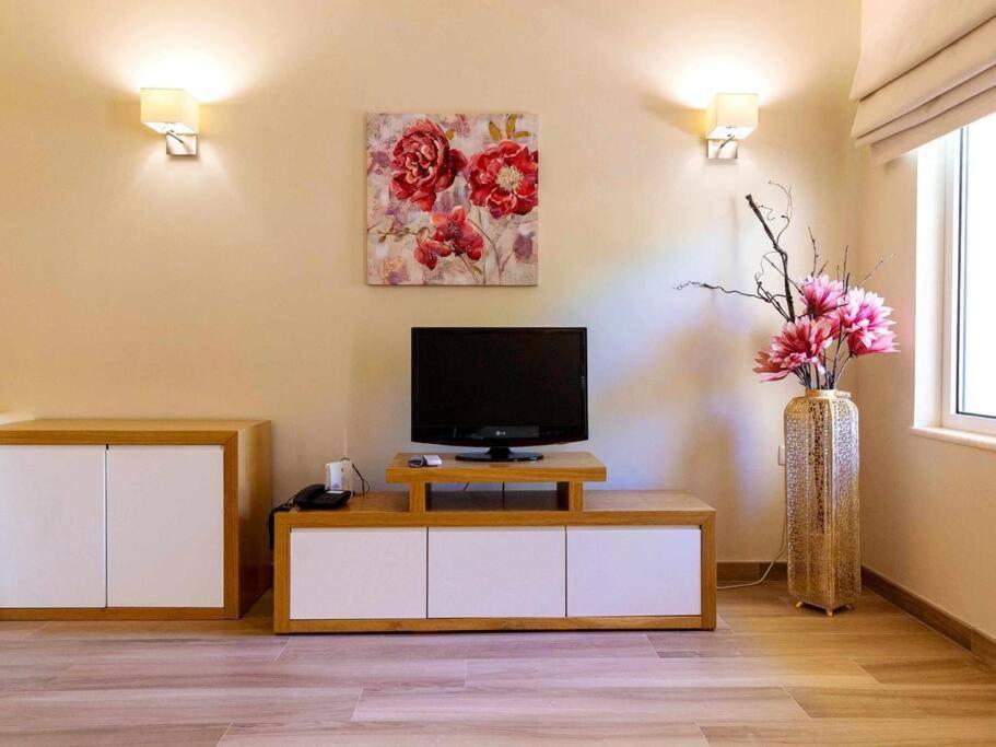 Sol I - Pool And Garden & Gym & Villa Albufeira