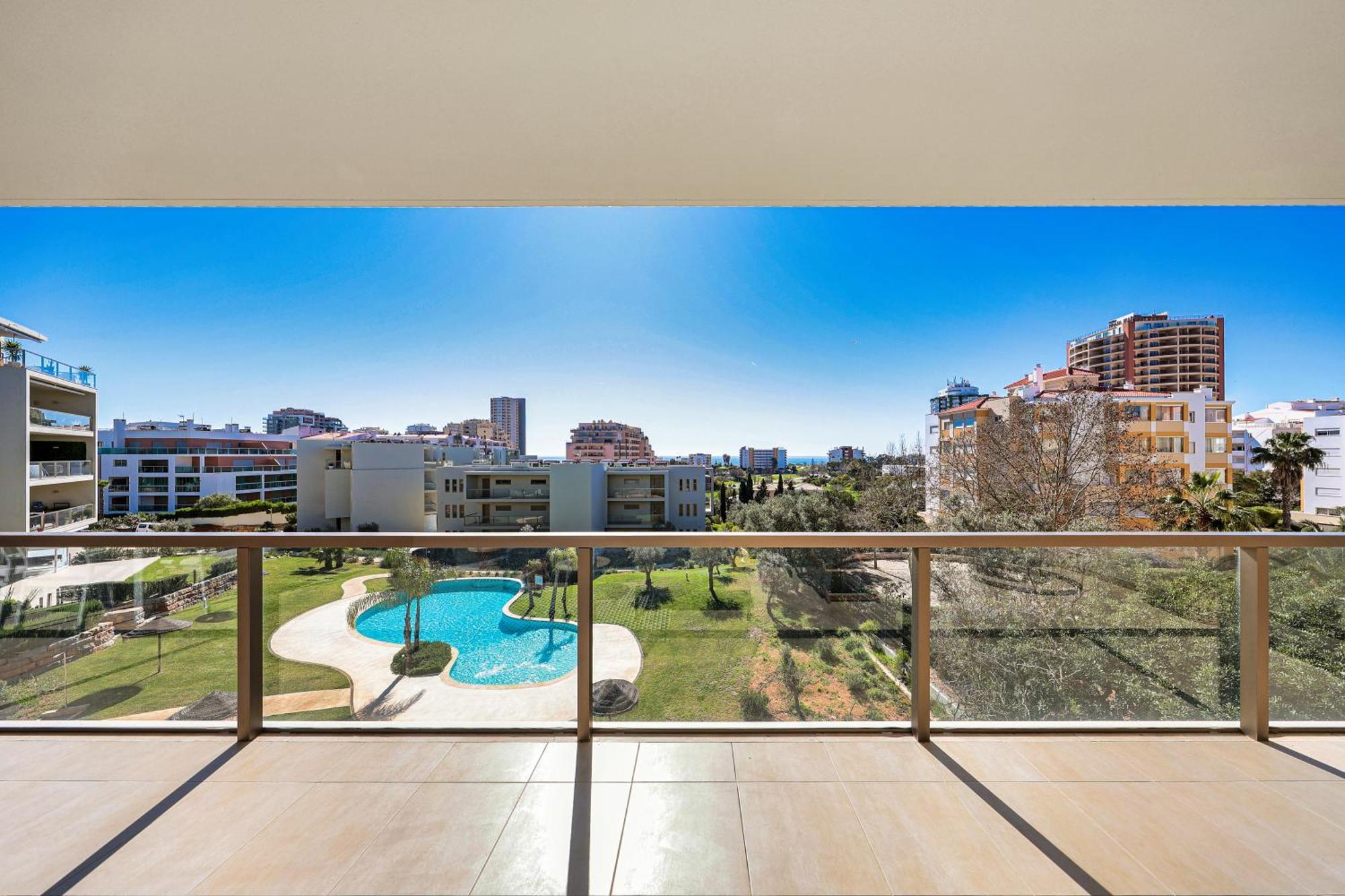 Oasis Mar - And Sun House