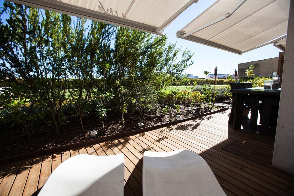 Charming With Terrace And Pool In * Lisbon