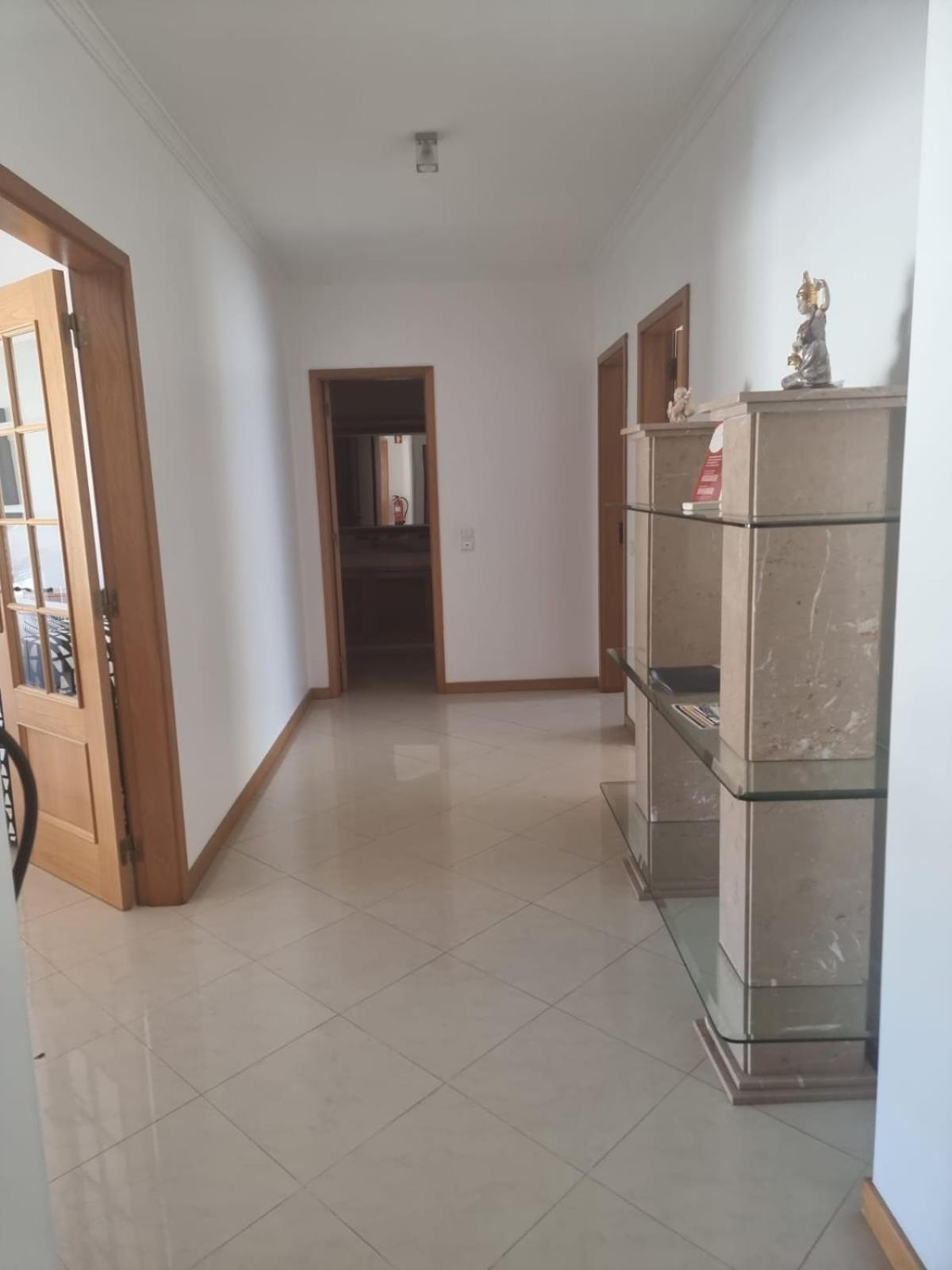 Apartamento Apart. T2 Baixa