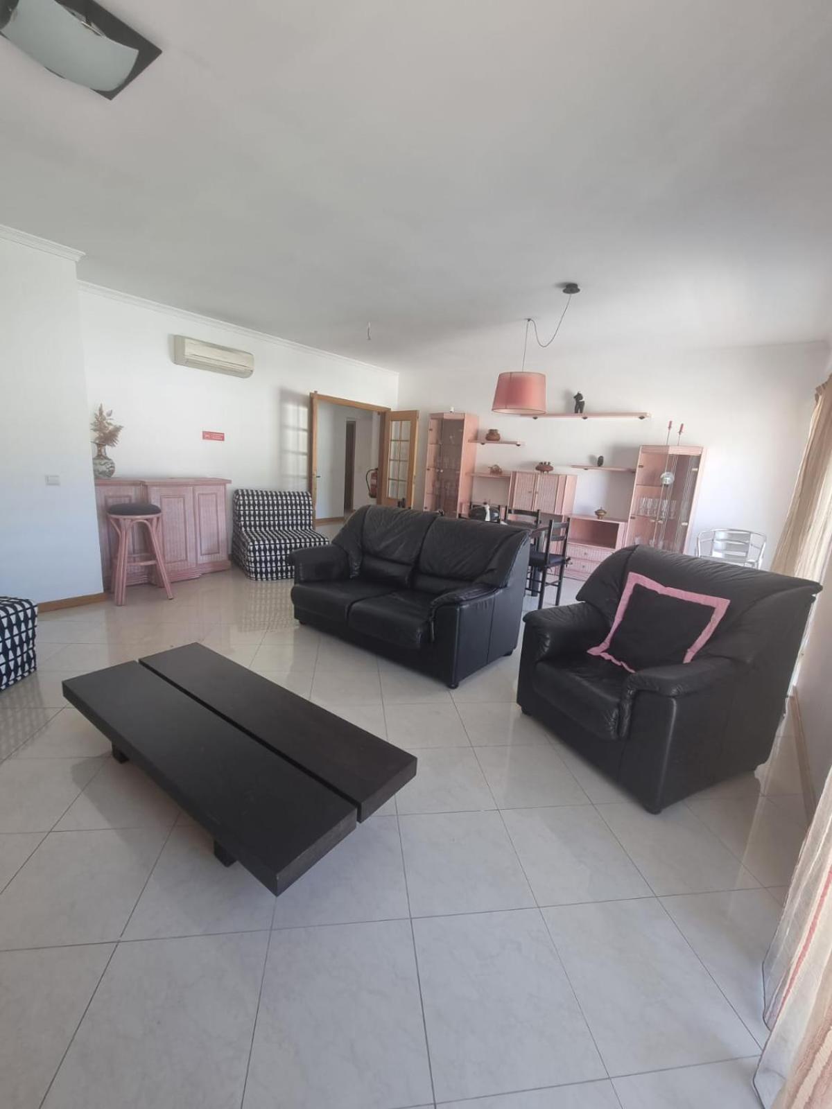 Apartamento Apart. T2 Baixa *