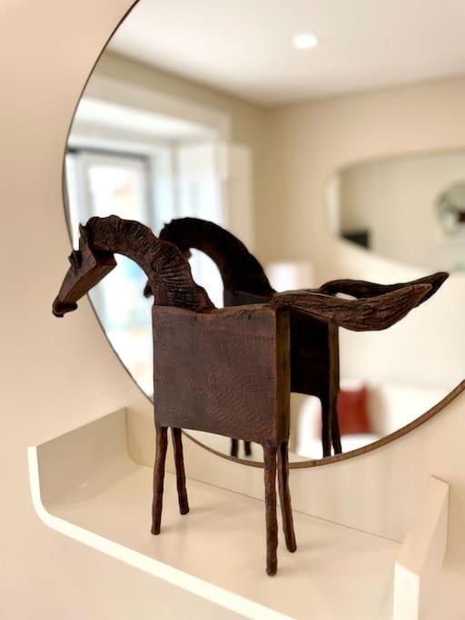 Apartamento Stylish & Sunrise From Your Sofa - Stay!