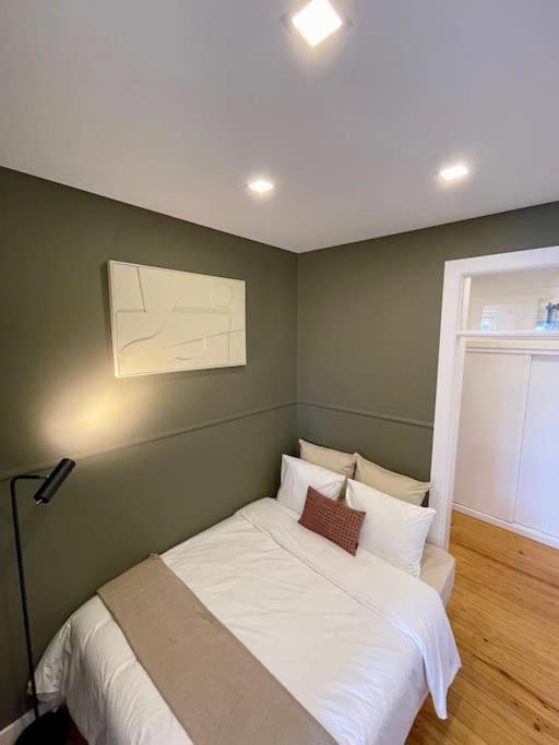 Apartamento Stylish & Sunrise From Your Sofa - Stay! *