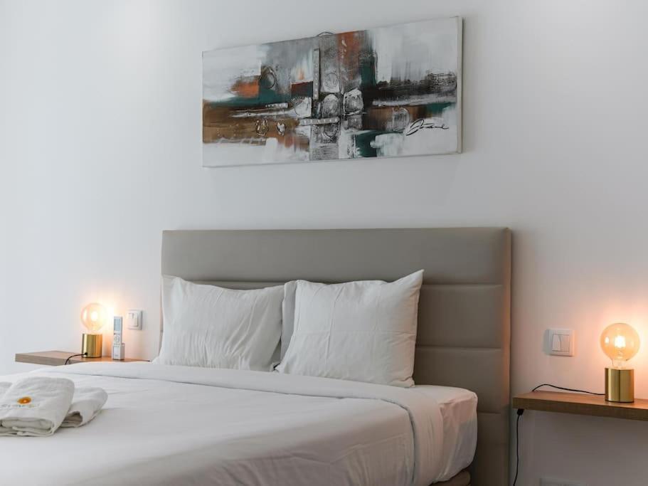 Panoramic E - Rooftop Pool & Sea View Apartment