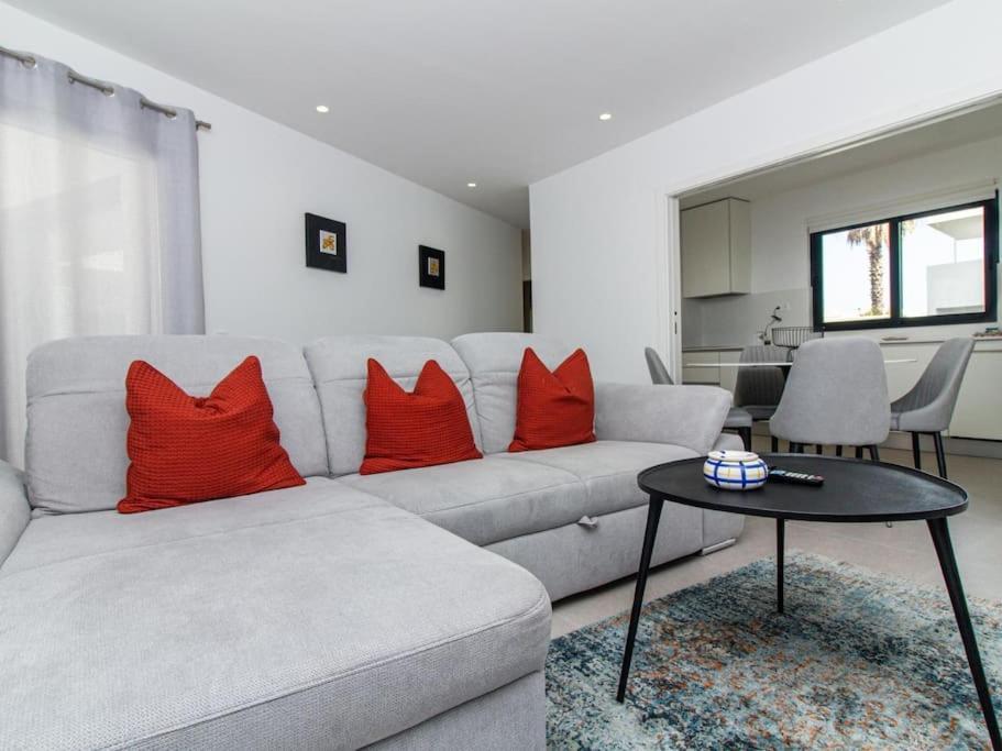 Panoramic E - Rooftop Pool & Sea View Apartment *