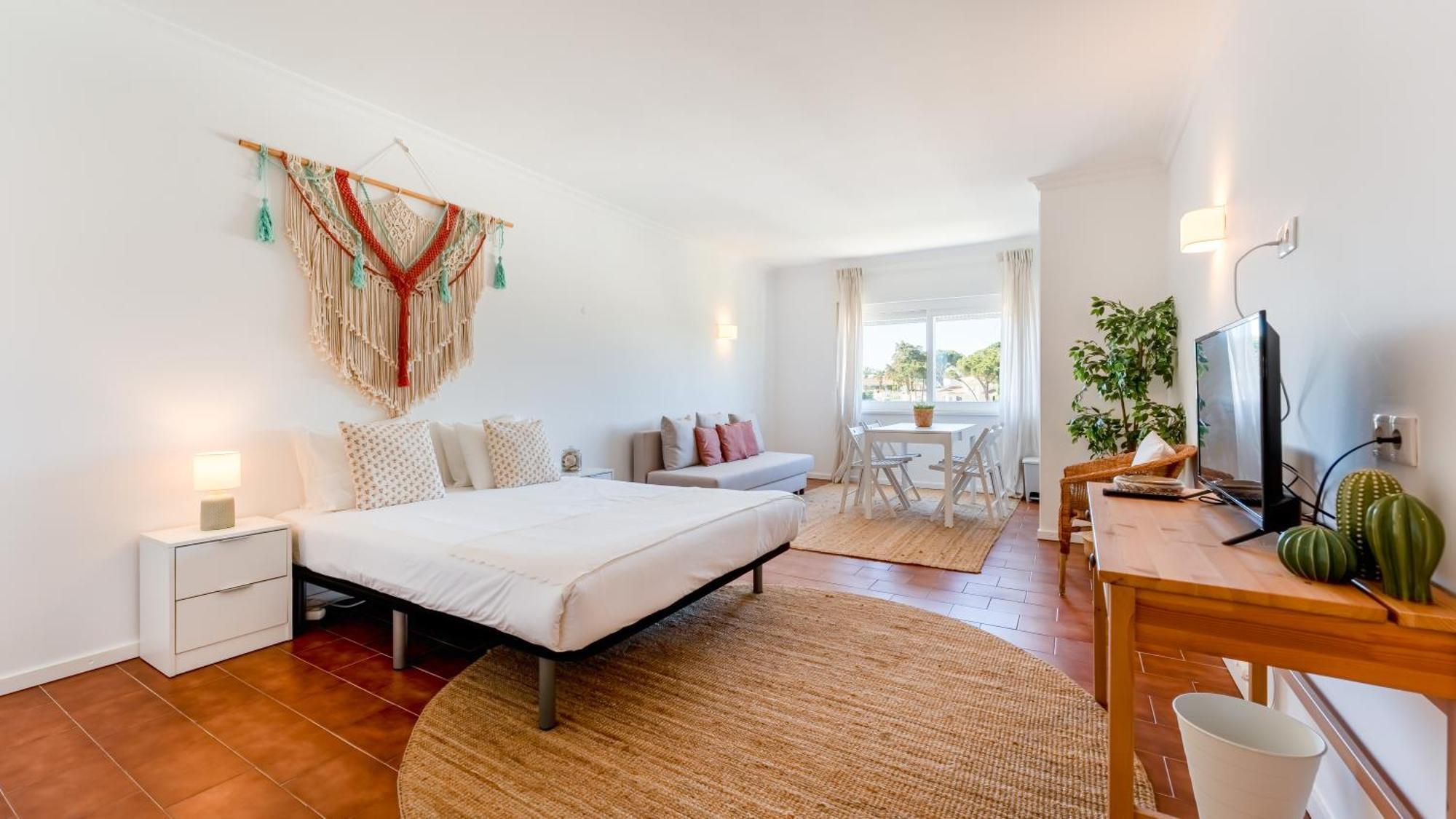 Stylish With Pool By Lovelystay Apartment *