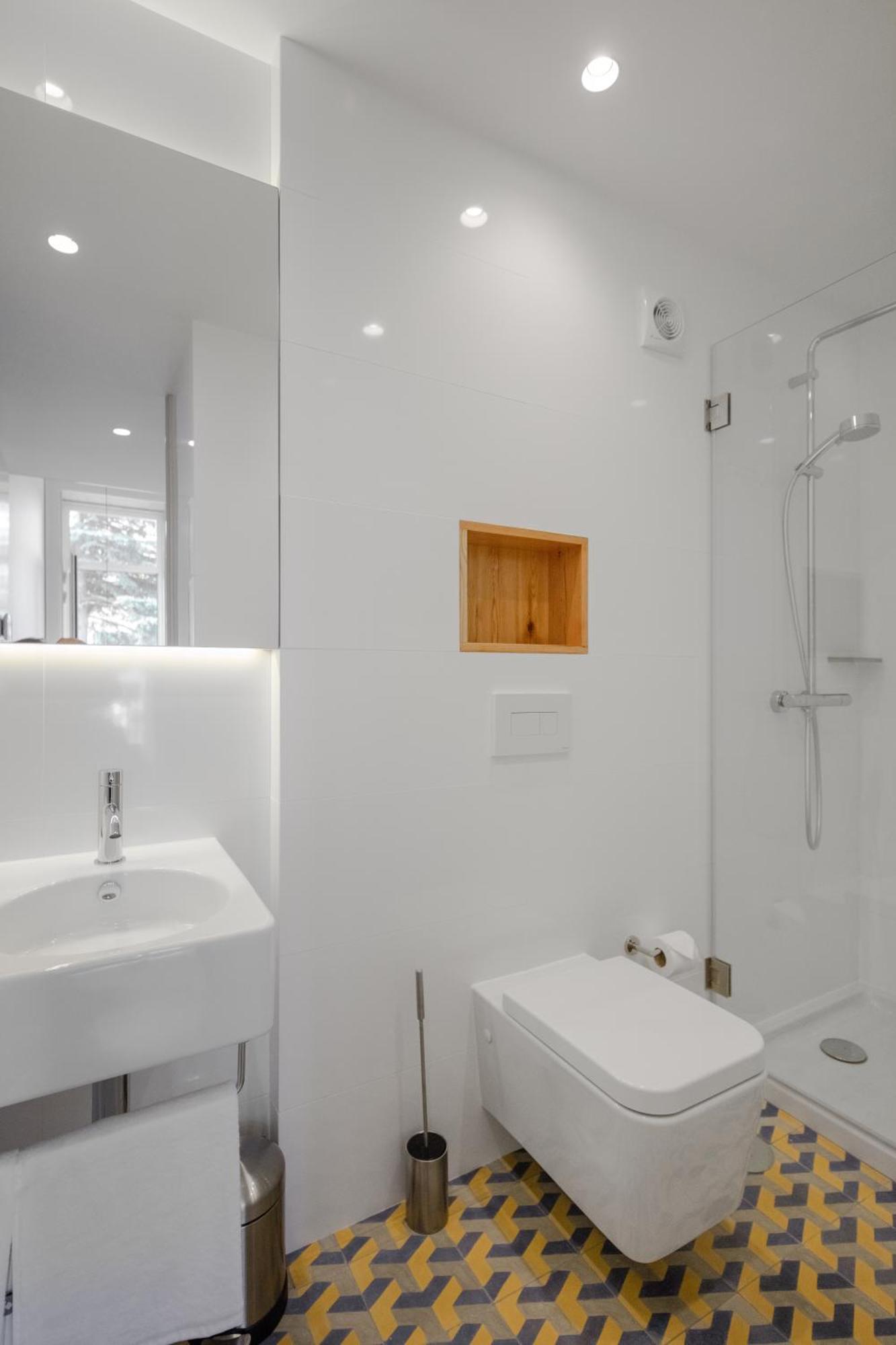 Baumhaus Serviced Living - Art & Design Apartments *