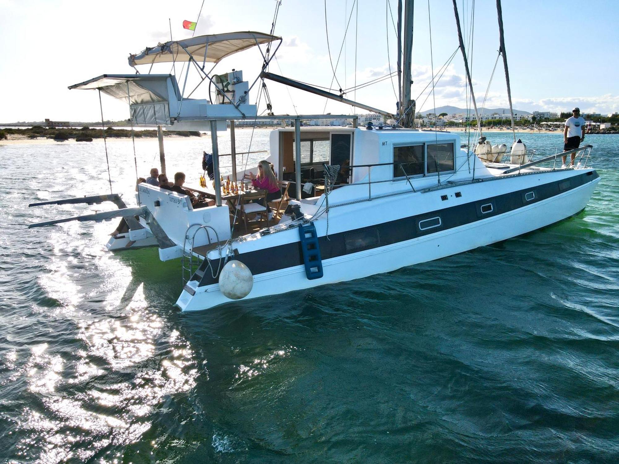 Botel Barco Casa Fuzeta