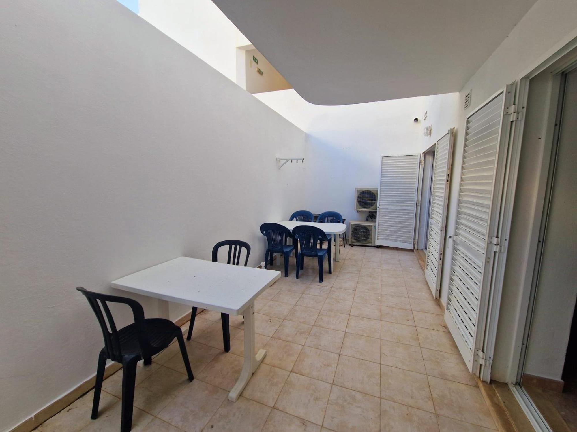 Oura Sunset Apartamento