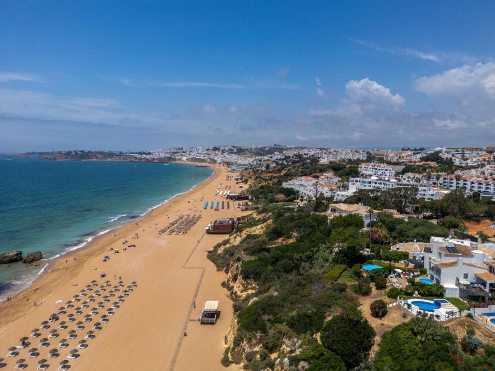 Beachfront De La Private Pool&jacuzzi, Private Path * Albufeira
