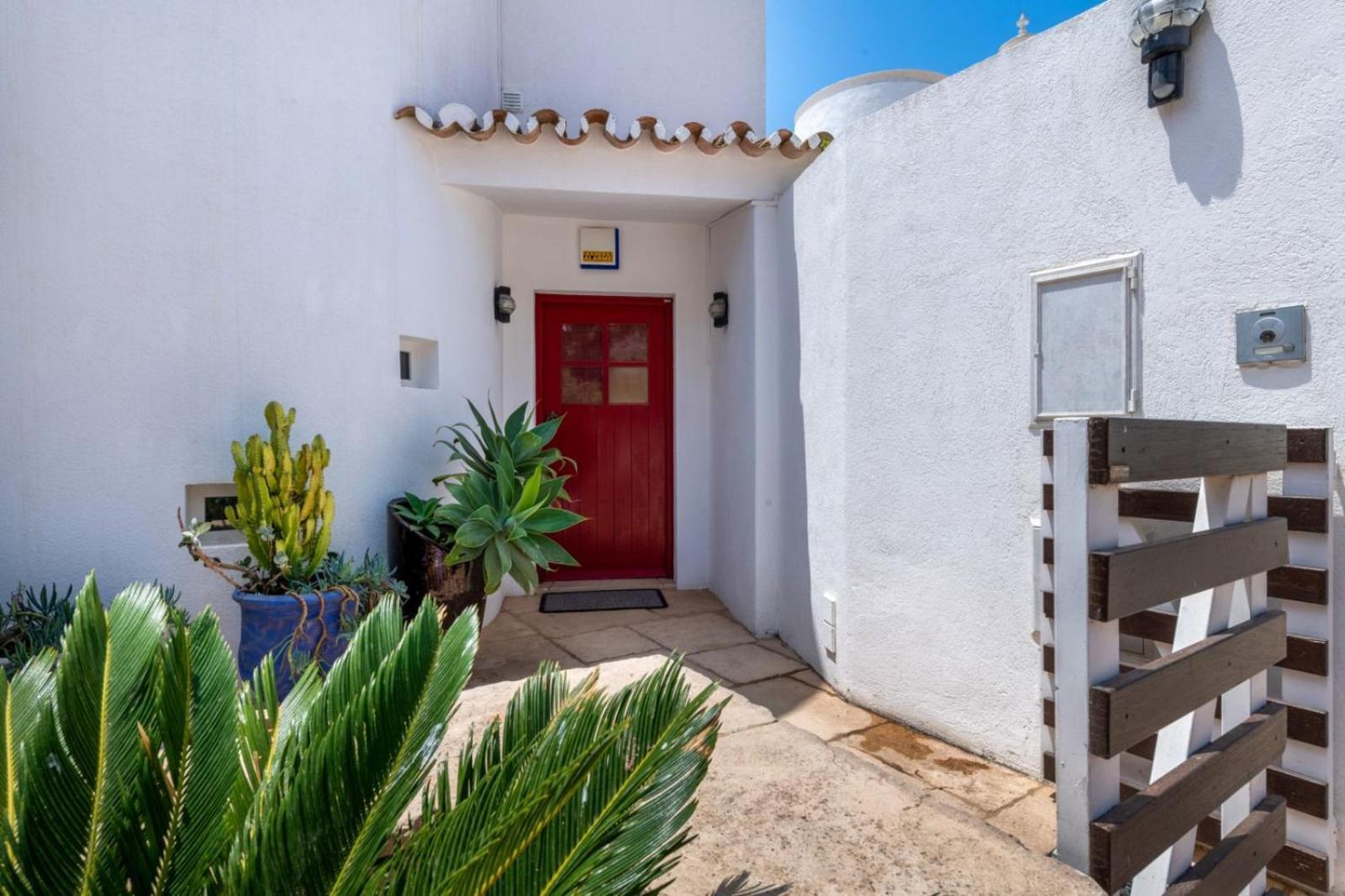 Villa Beachfront De La Private Pool&jacuzzi, Private Path *