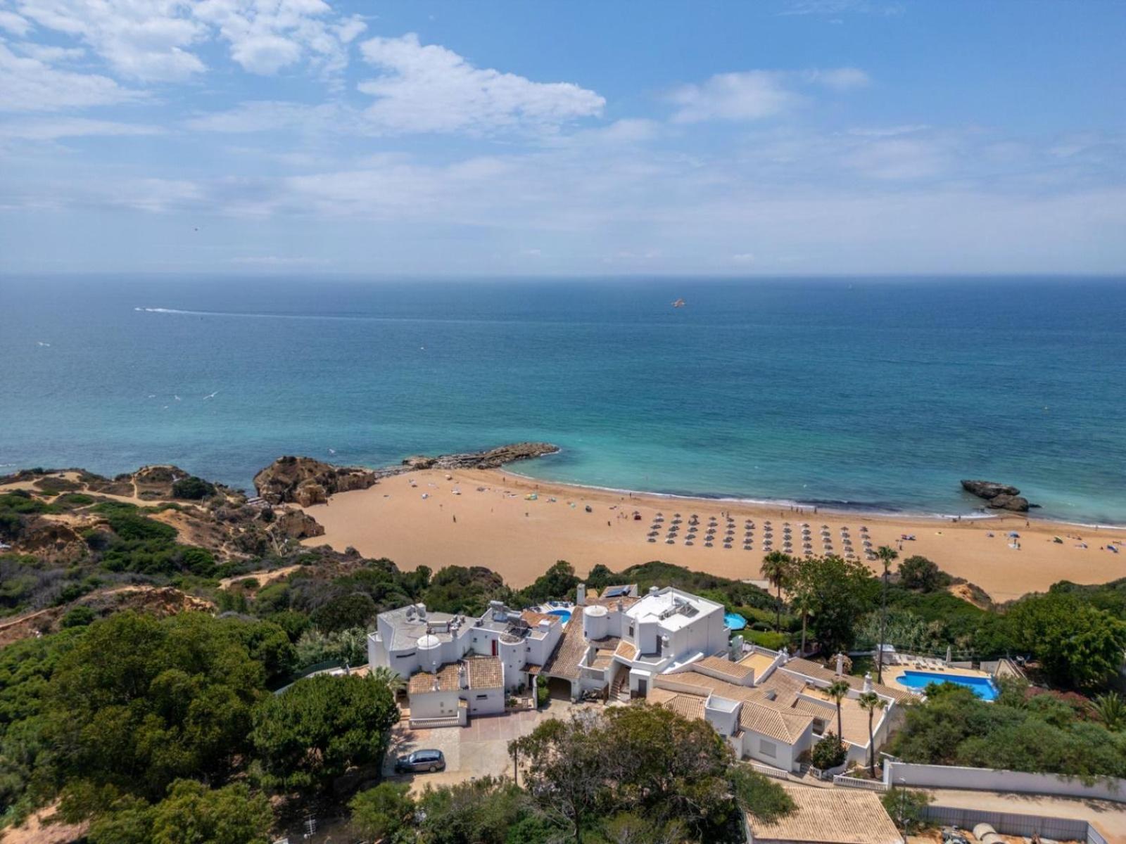 Beachfront De La Private Pool&jacuzzi, Private Path Albufeira