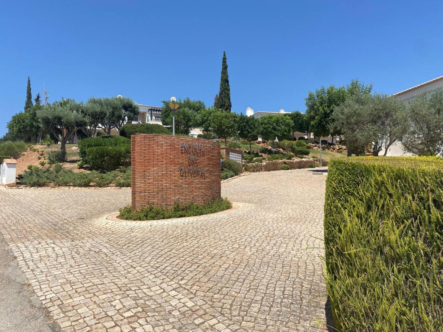 Villa Lovely 3 Bedroom With Pool In Great Location *