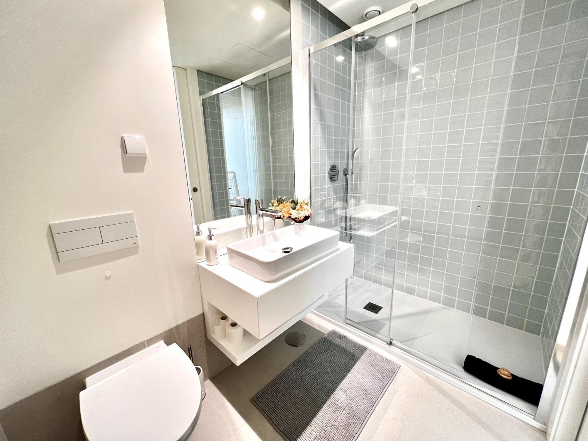 Bayline Luxury And Pool Apartment *