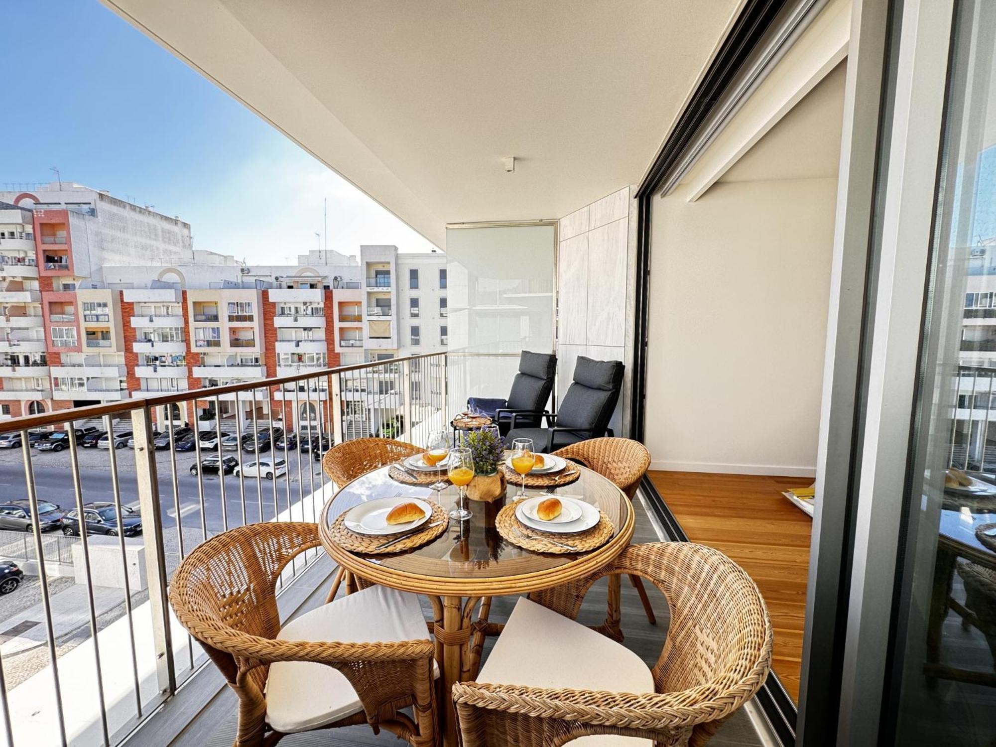 Apartment Bayline Luxury And Pool