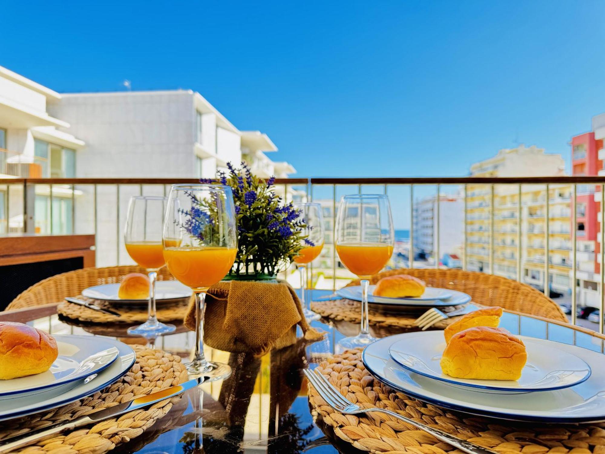 Bayline Luxury And Pool