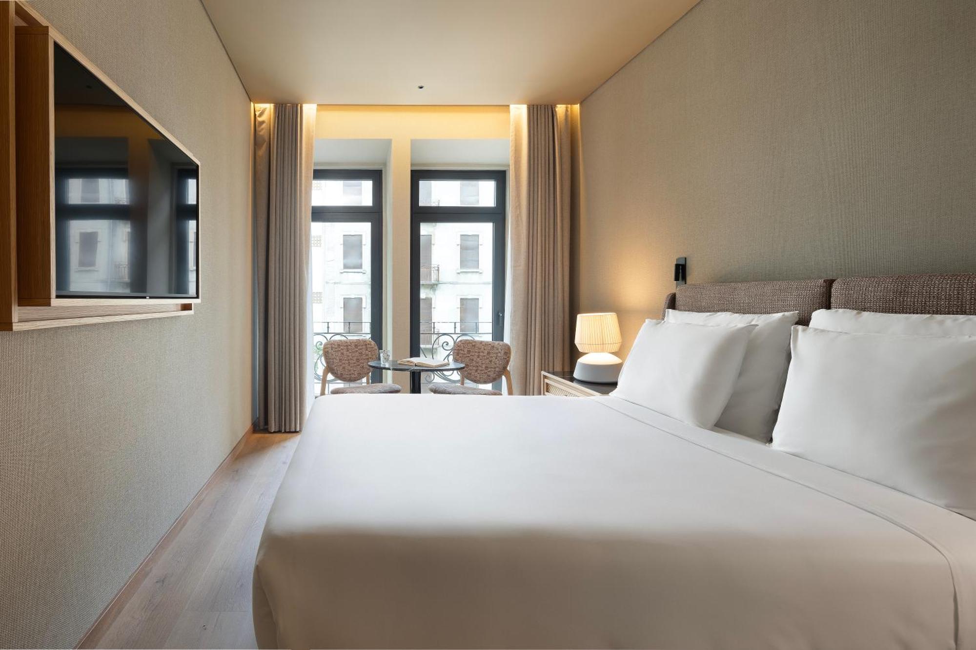 Evolution Valbom Hotel 4*