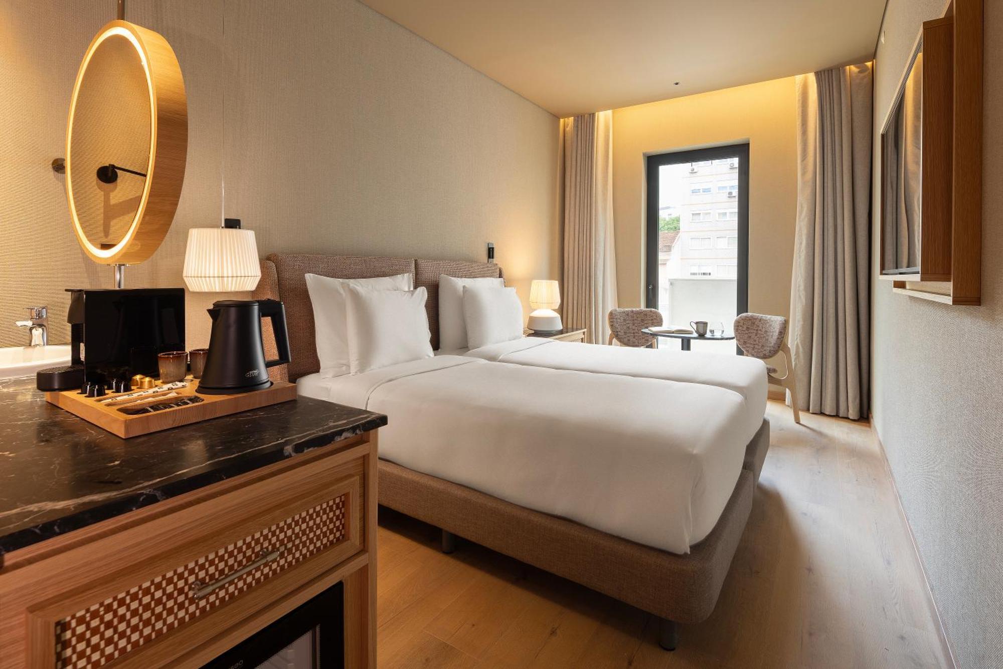 Evolution Valbom Hotel