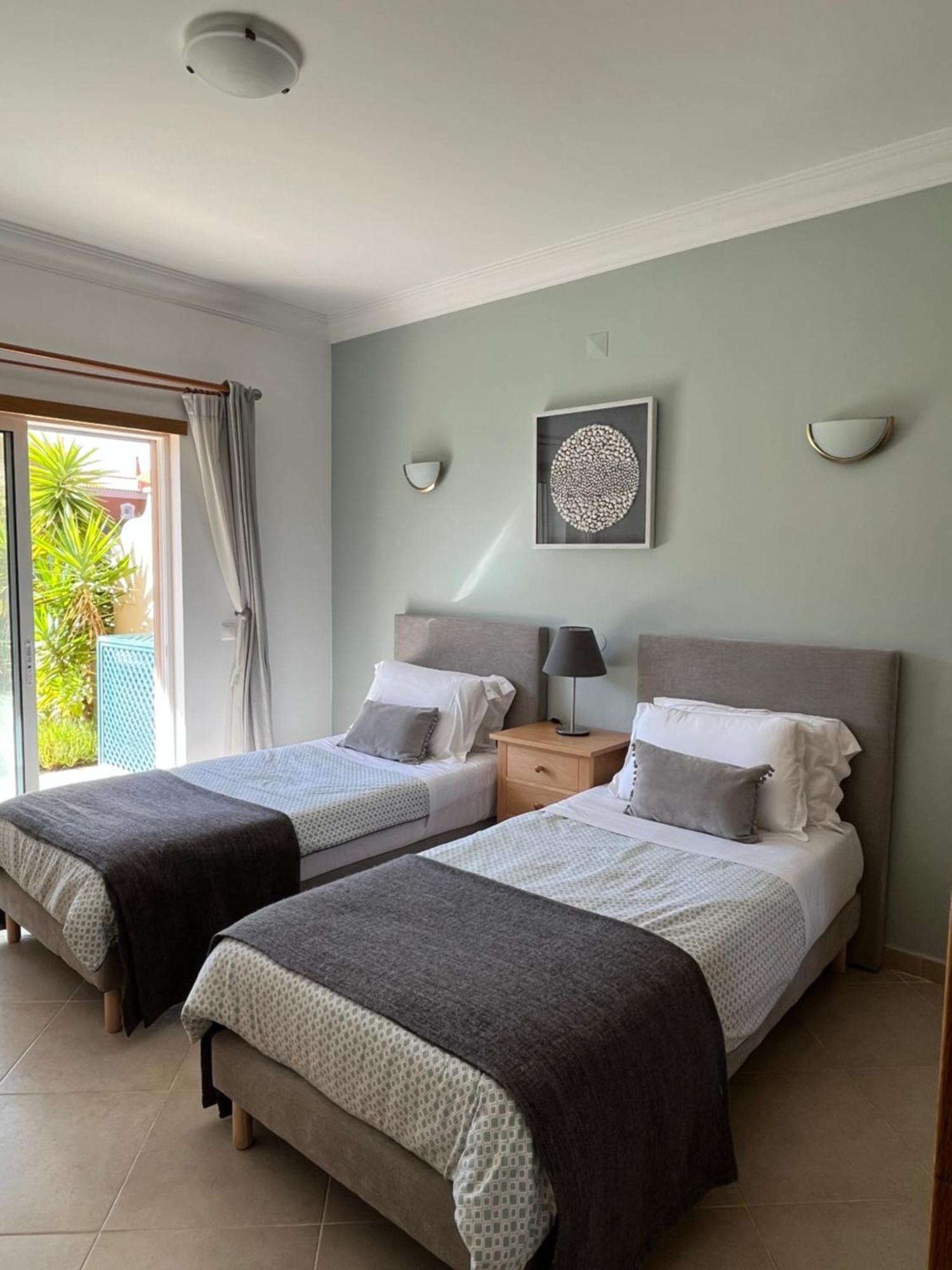 Luxury With Free Use Of Pool, Gym And Apartment *