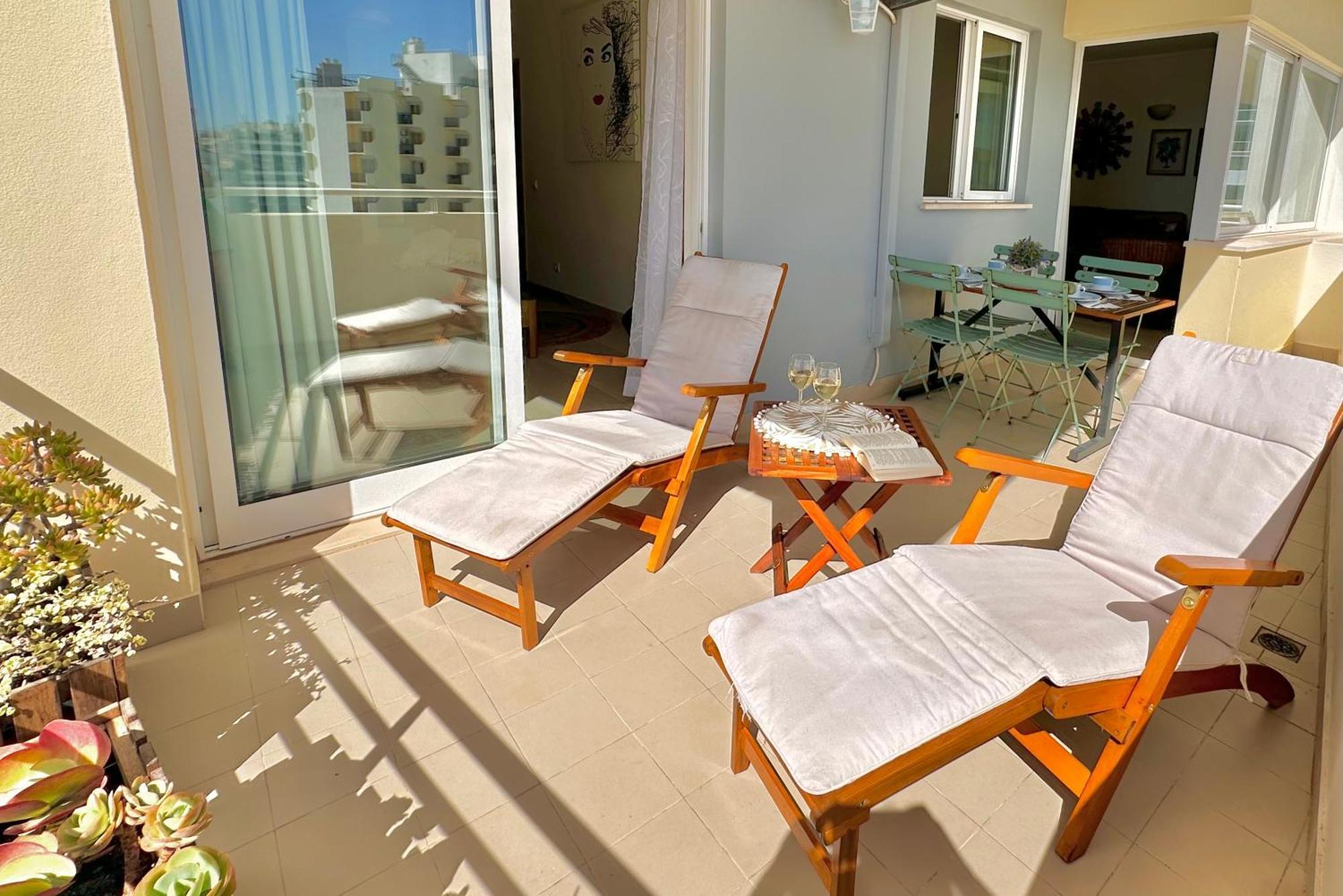 Elegant Seaview Da Rocha
