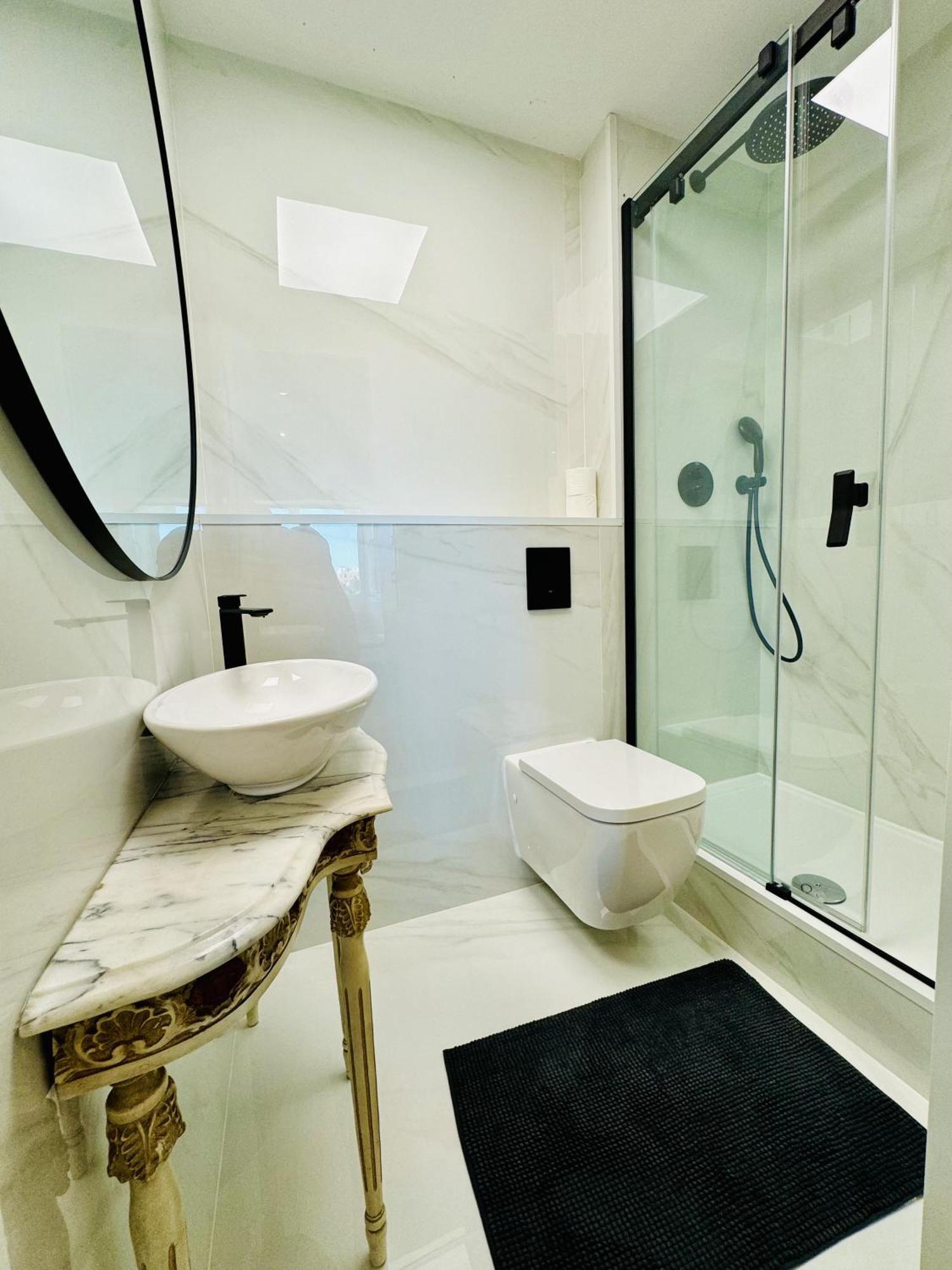 Lx Art Flats | Flat Two Guest house Lisbon