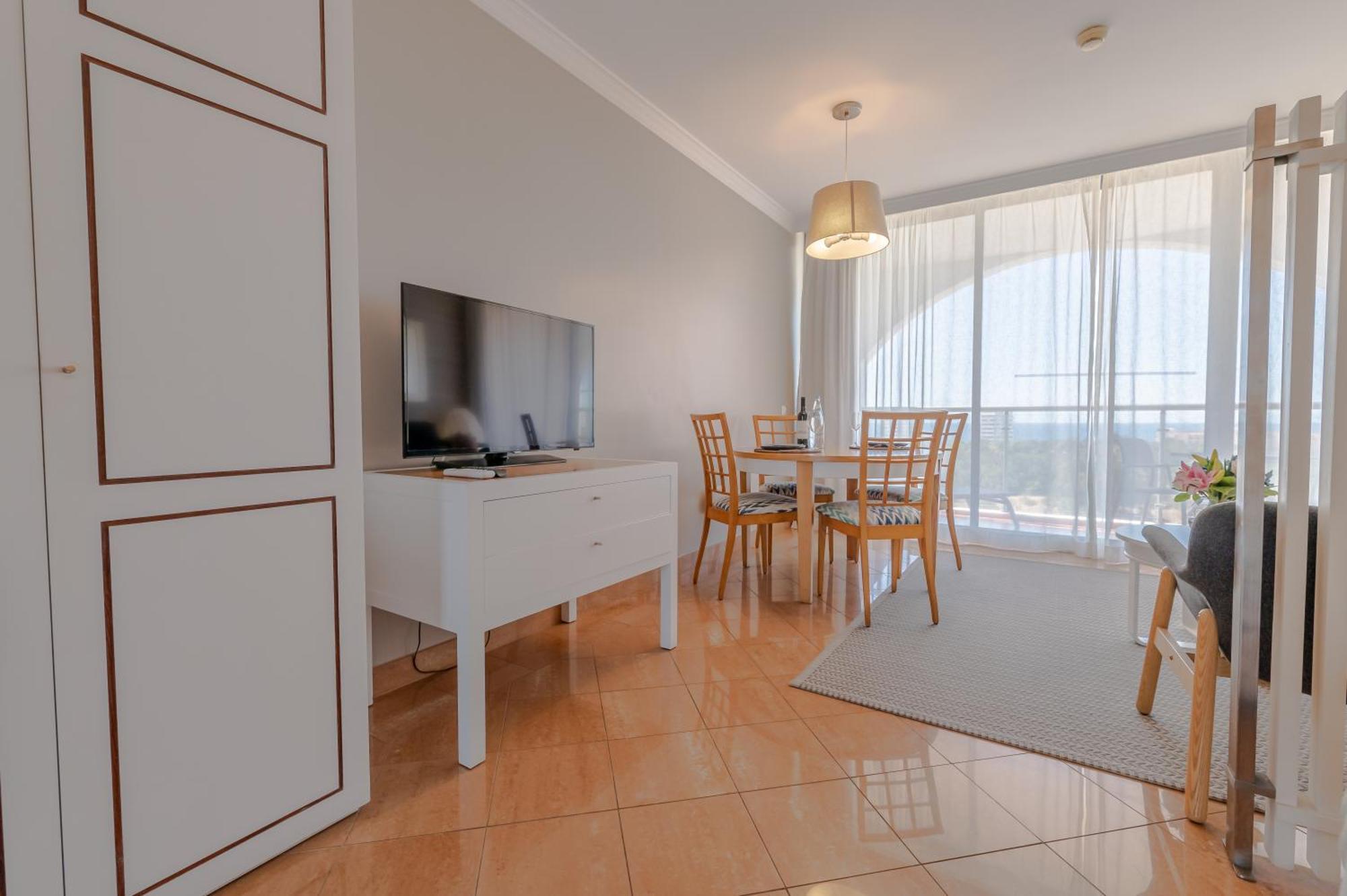 Pestana Park 4*
