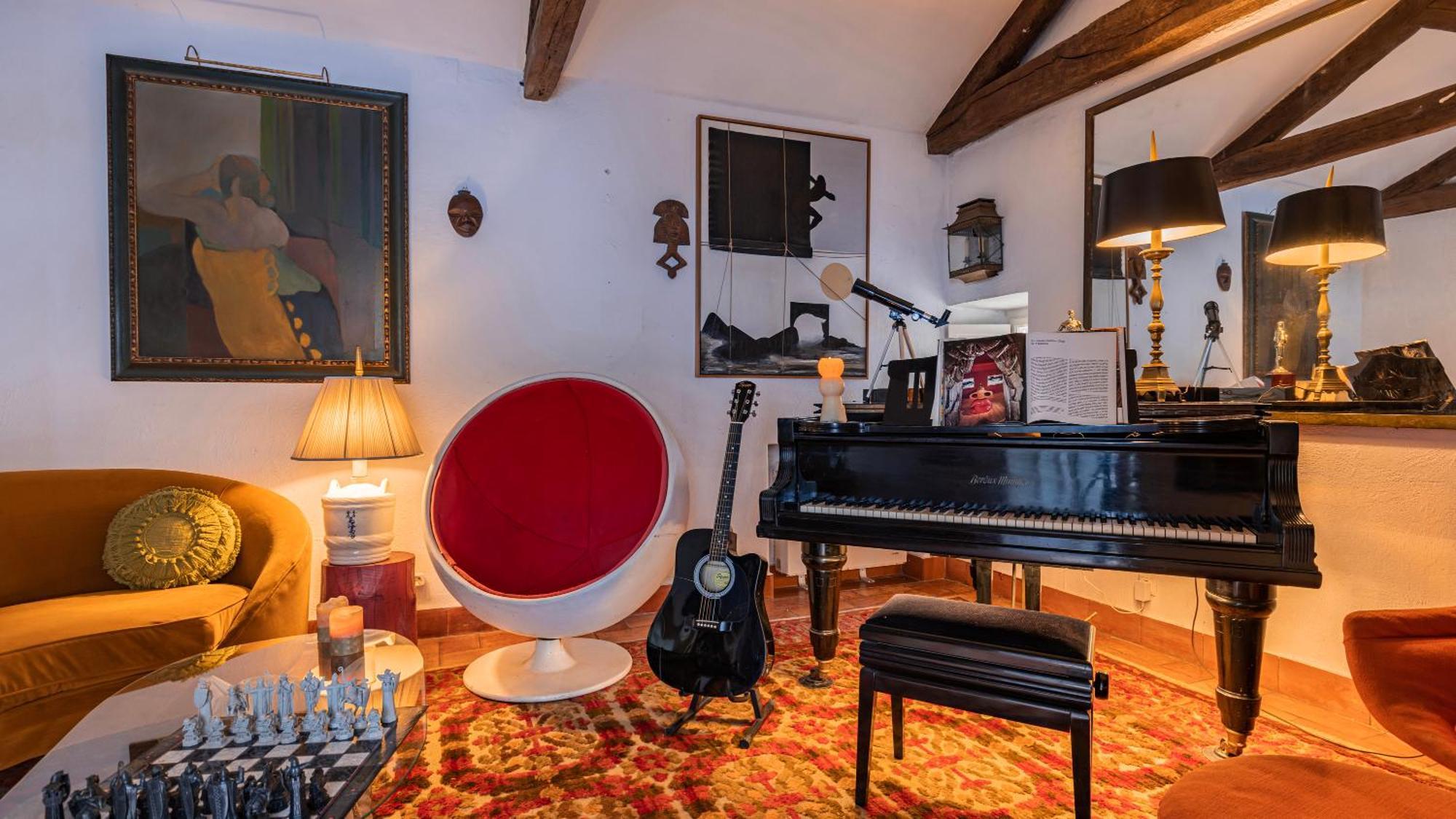Giant Smart Room, Hot Tub, Ps5, In Historical Center Inside 17th Century Palace - Wow Sintra